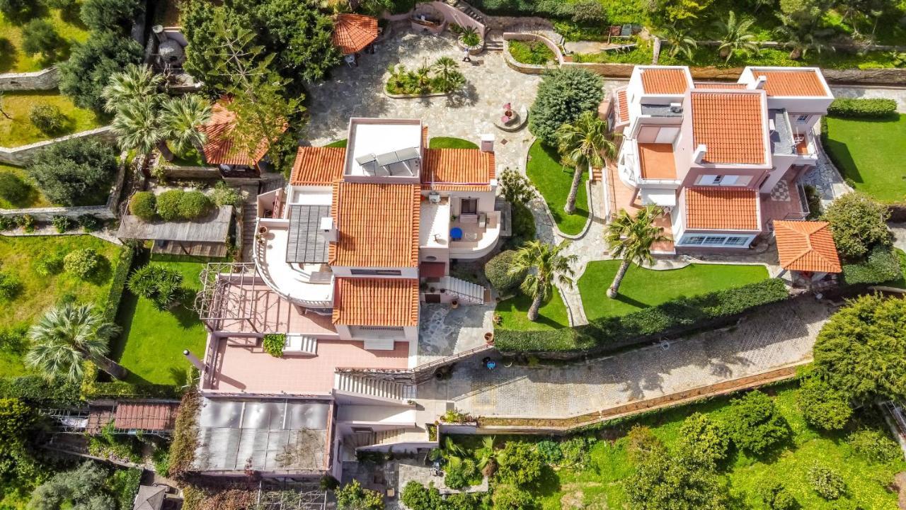 Modern Villas With Gardens And Stunning Views Ligaria  Eksteriør billede