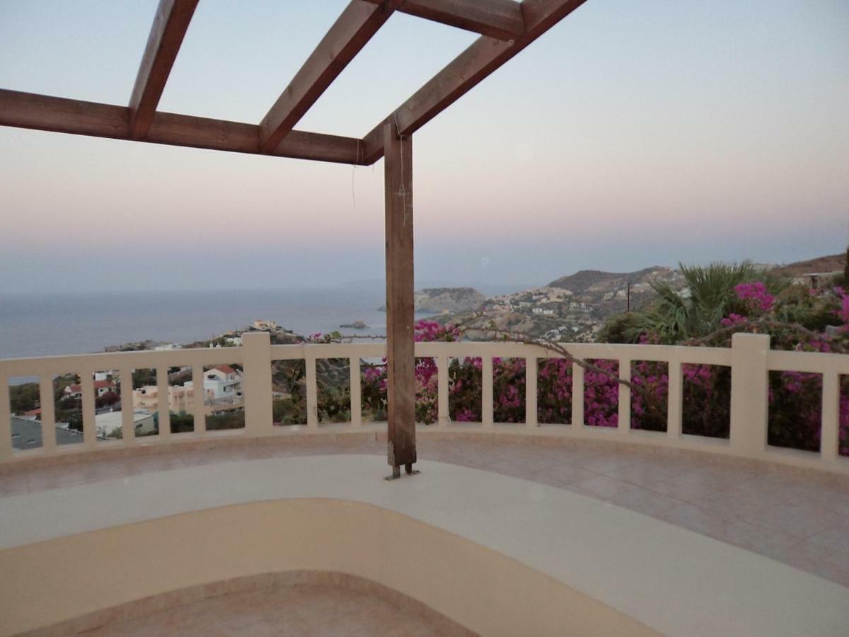 Modern Villas With Gardens And Stunning Views Ligaria  Eksteriør billede